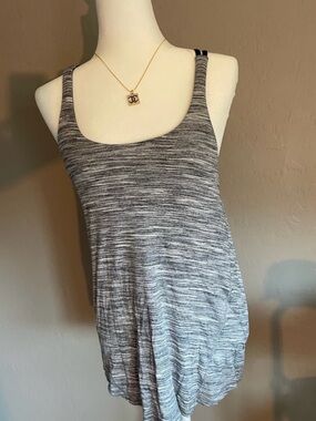 Lululemon Grey & Black Sports Bra Top with Built in Bralette, Size 4